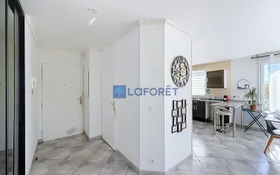 Appartement 189 900 € SAINT PIERRE DU PERRAY (91280) photo 2