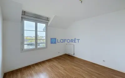 Appartement 880 €/mois SAINT PIERRE DU PERRAY (91280) photo 4