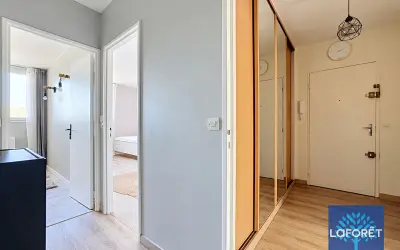 Appartement 1 350 €/mois Chilly Mazarin (91380) photo 6