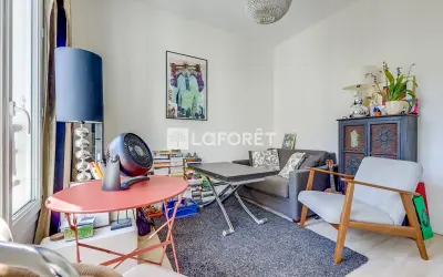 Appartement 278 200 € PARIS (75011) photo 2