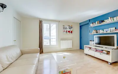 Appartement 395 900 € PARIS (75010) photo 2