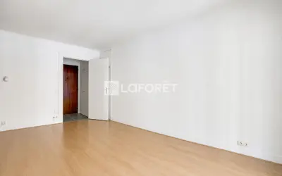 Appartement 260 000 € PARIS (75015) photo 2