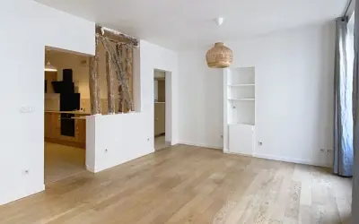 Appartement 1 990 €/mois PARIS (75018) photo 2