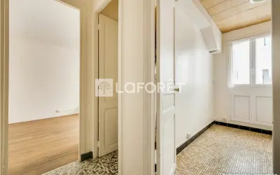 Appartement 250 000 € PARIS (75015) photo 2