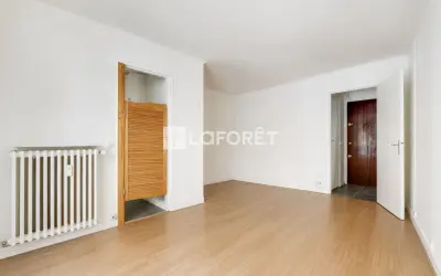 Appartement 260 000 € PARIS (75015) photo 2
