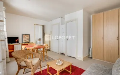 Appartement 245 000 € PARIS (75015) photo 2