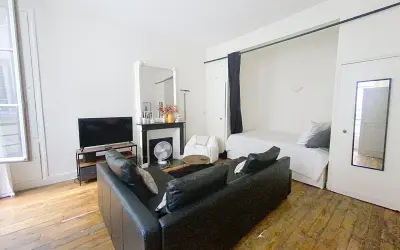 Appartement 1 365 €/mois PARIS (75007) photo 2