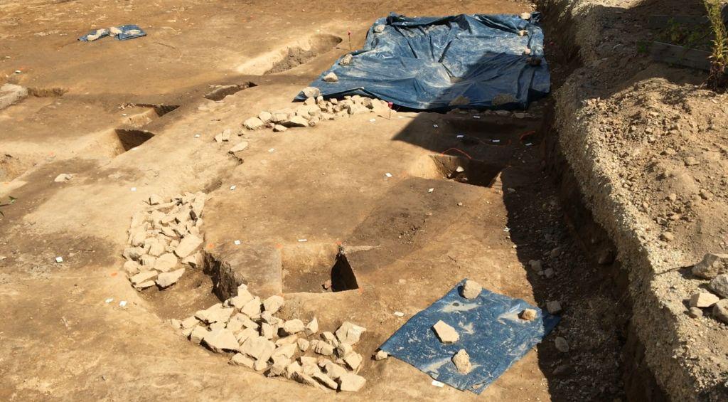 acheter rue de la troménie quimper- chantier archéologique